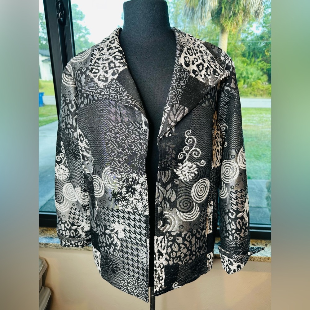 Christopher & Banks jacquard black white patchworkladies blazer jacket SZ Large